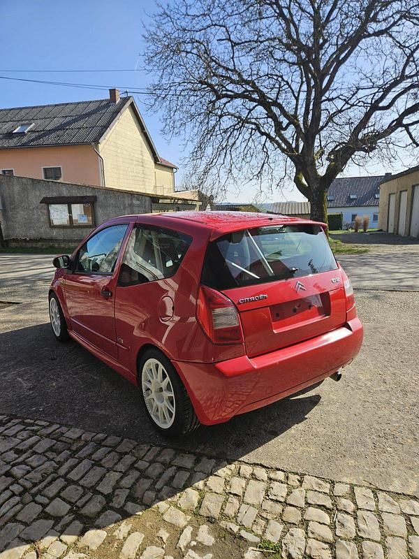 Gebraucht Citroën C2 125 PS (91 kW) 2007 Rot Kleinwagen
