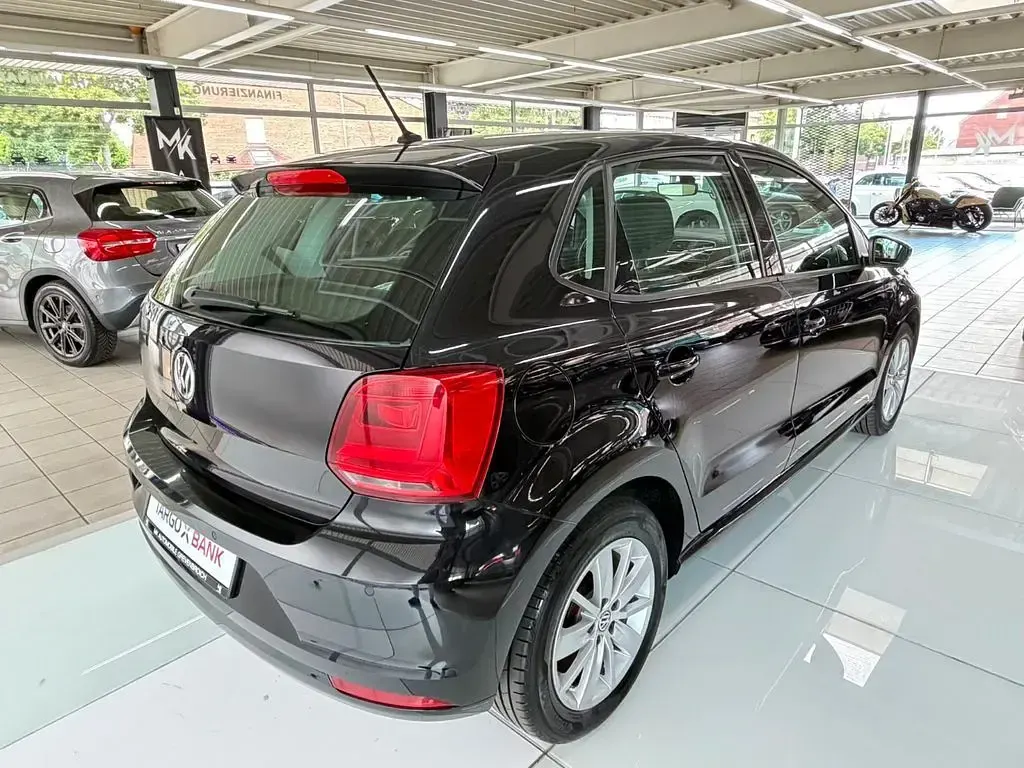 Gebraucht VW Polo Comfortline 75 PS (55 kW) 2015 Schwarz Limousine