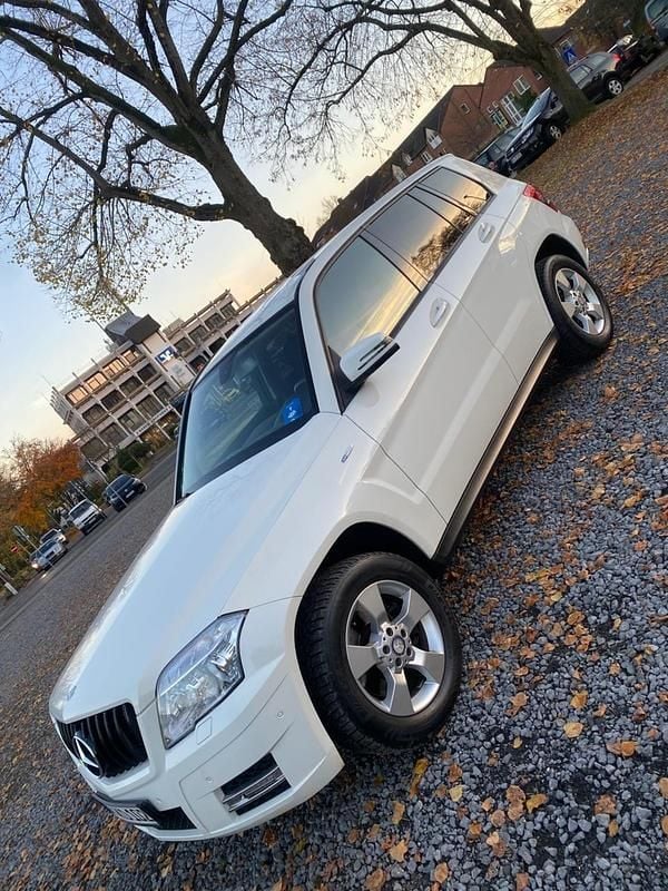 Gebraucht Mercedes GLK200 143 PS (105 kW) 2011 Weiß SUV