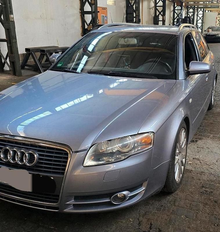 Silber Gebraucht 2004 Audi A4 Kombi | 1.234 € (Superpreis) - Bild 1/4