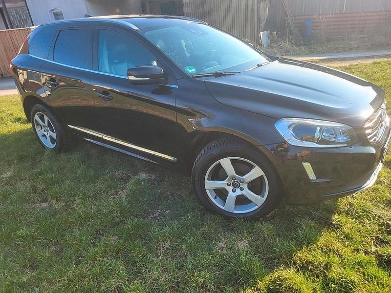 Gebraucht Volvo XC60 215 PS (158 kW) 2014 Schwarz SUV