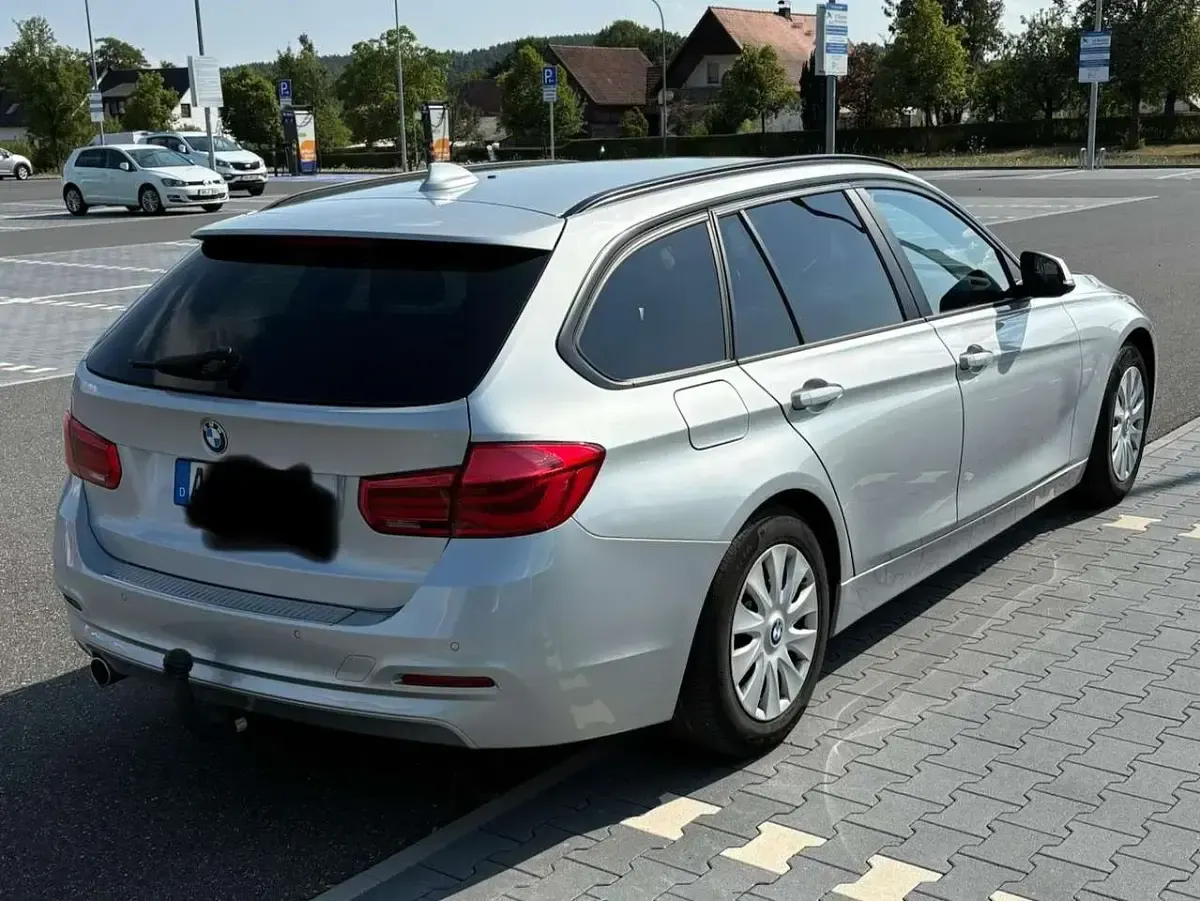 Gebraucht BMW 318 150 PS (110 kW) 2017 Kombi