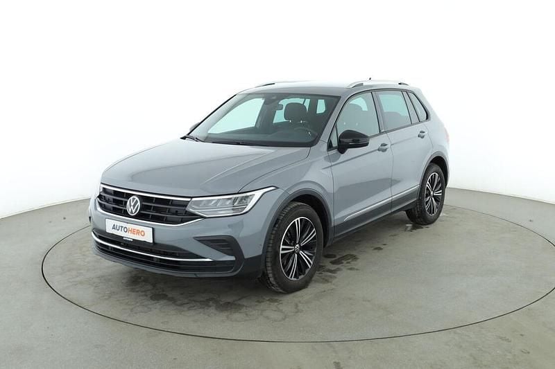 Gebraucht VW Tiguan Active 2022 Grau SUV