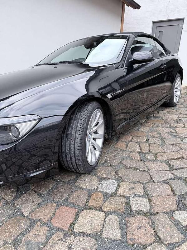 Gebraucht BMW 650 Cabriolet 367 PS (269 kW) 2007 Black sapphire metallic Cabrio