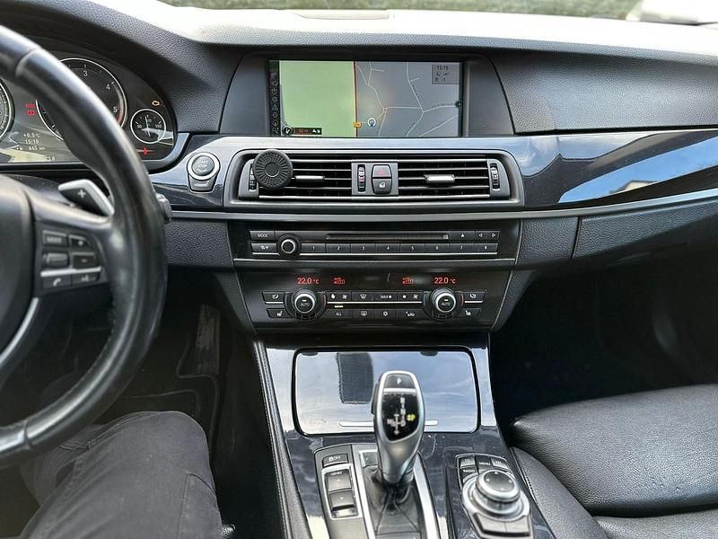 Gebraucht BMW 525 218 PS (160 kW) 2011 Braun Kombi