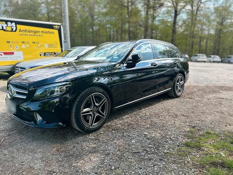 Gebraucht Mercedes C300 245 PS (180 kW) 2020 Schwarz Kombi