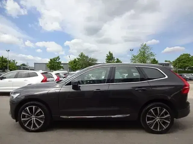 Gebraucht Volvo XC60 Inscription 455 PS (334 kW) 2022 Platinum grey / metallic SUV