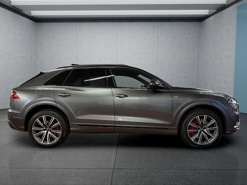 Gebraucht Audi Q8 381 PS (280 kW) 2021 Grau SUV