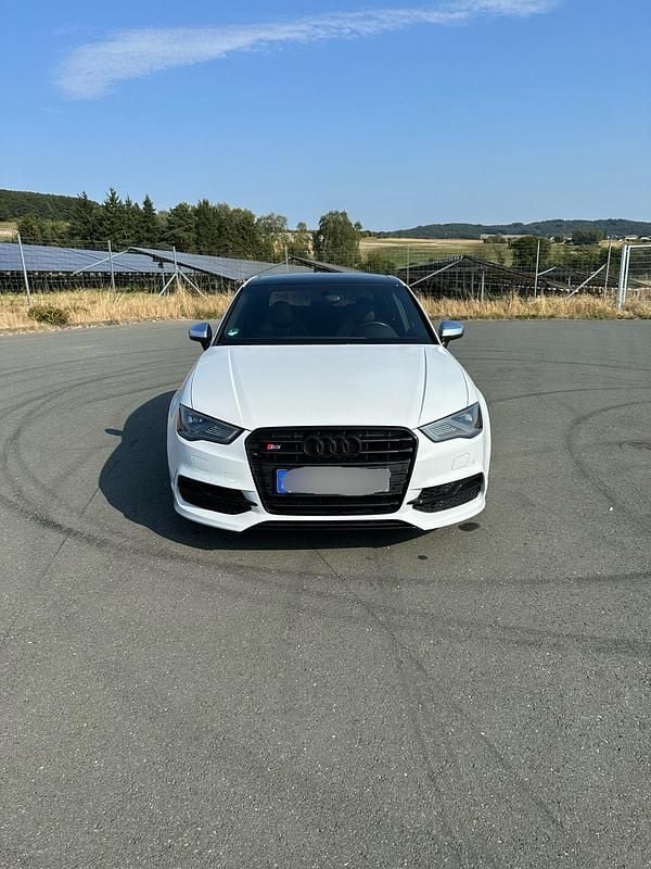 Gebraucht Audi S3 Comfort 300 PS (220 kW) 2015 Weiß Limousine
