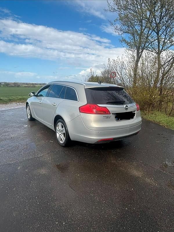 Gebraucht Opel Insignia 161 PS (118 kW) 2010 Grau Kombi