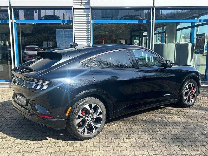 Gebraucht Ford Mustang Mach-E Premium 258 kW (351 PS) 2021 Schwarz SUV