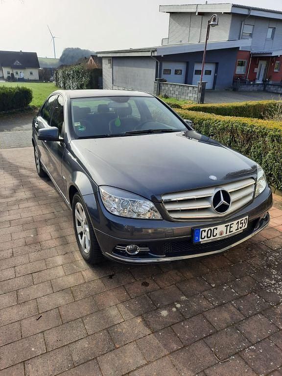 Gebraucht Mercedes C180 156 PS (114 kW) 2009 Limousine