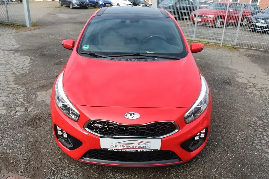 Gebraucht Kia ProCeed GT-Track 204 PS (150 kW) 2013 Rot Kleinwagen