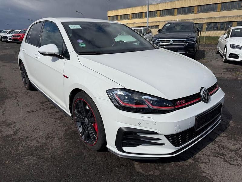 Second-hand VW Golf VII GTI 245 CP (180 kW) 2018 Alb Berlinǎ