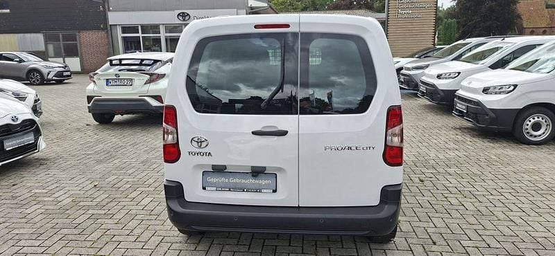 Gebraucht Toyota Proace City City 102 PS (75 kW) 2024 Ice white Van / Kleinbus