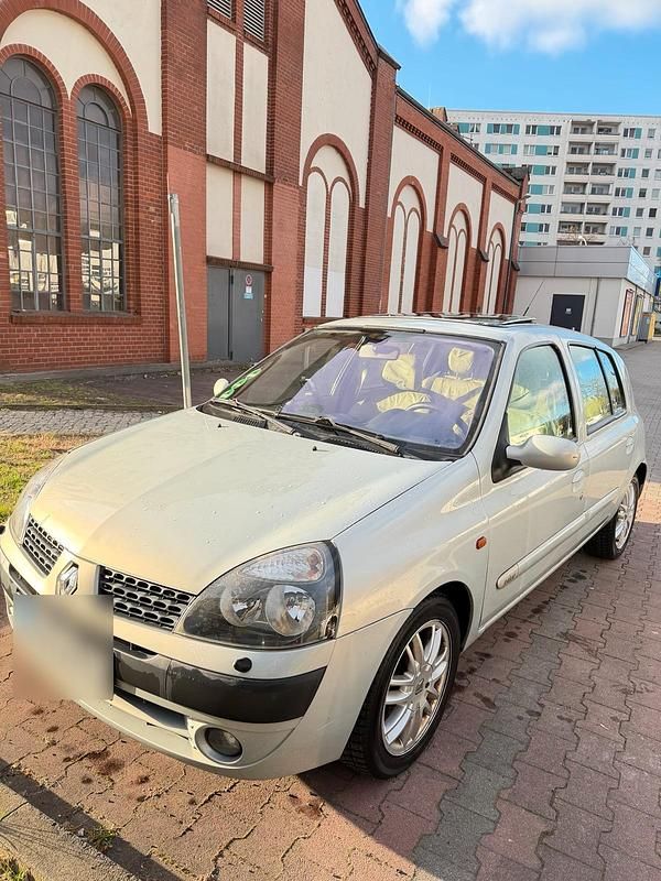 Gebraucht Renault Clio II 107 PS (78 kW) 2002 Grau Kleinwagen