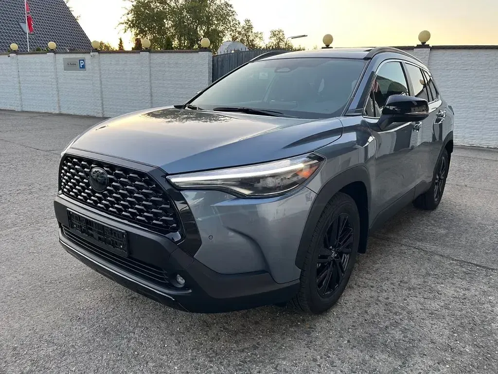 Gebraucht Toyota Corolla Cross 197 PS (144 kW) 2025 Blau SUV