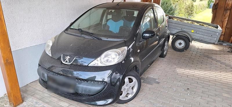 Gebraucht Peugeot 107 68 PS (50 kW) 2008 Schwarz Kleinwagen