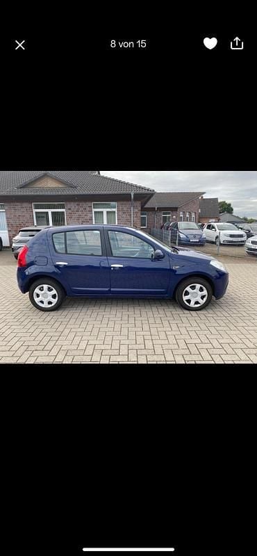 Second-hand Dacia Sandero 75 CP (55 kW) 2009 Albastru Hatchback