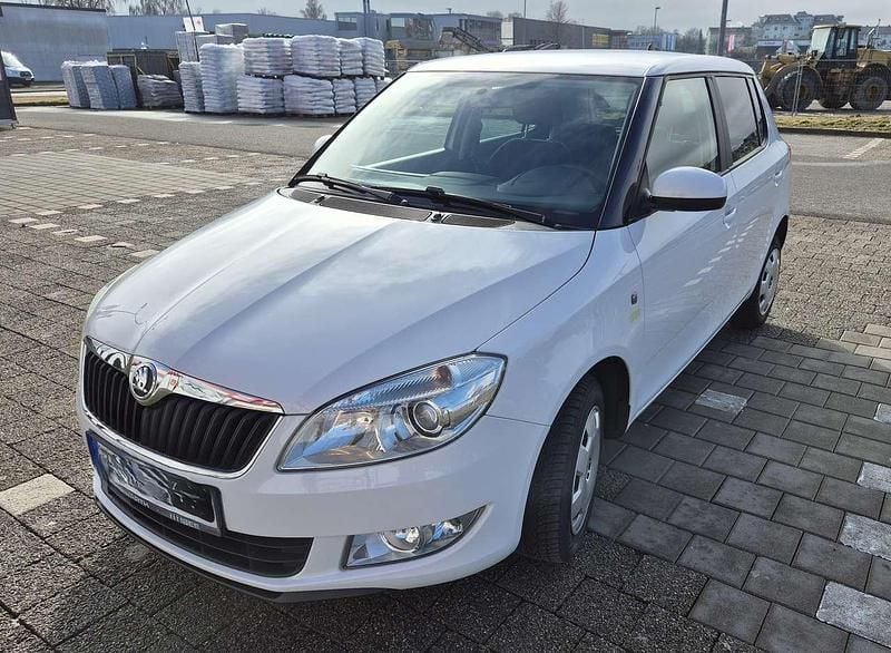 Gebraucht Skoda Fabia Fresh 86 PS (63 kW) 2013 Weiß Limousine