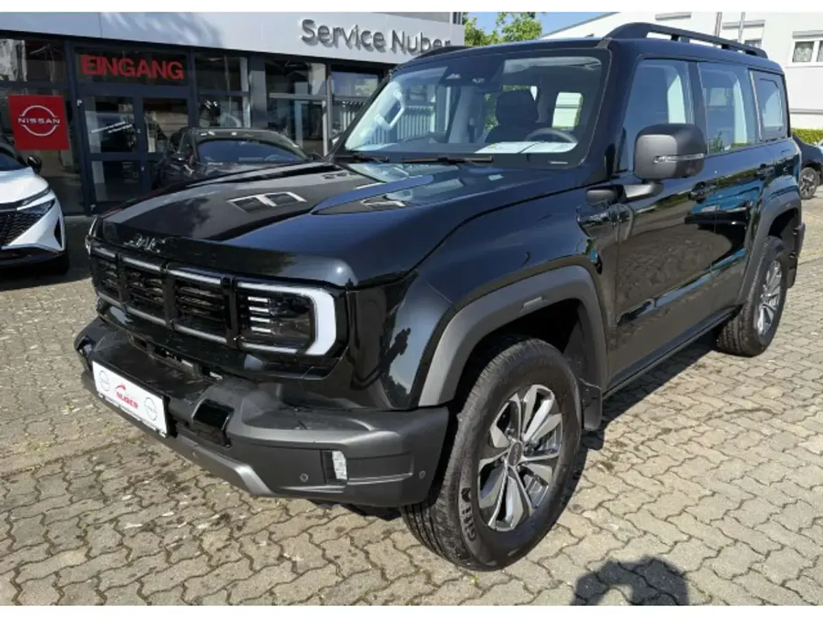 Nowe Baic BJ40 234 KM (172 kW) 2026 Czarny SUV