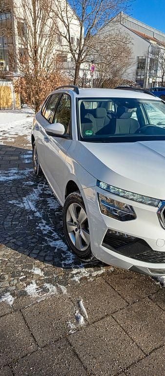 Gebraucht Skoda Kamiq 95 PS (69 kW) 2025 Weiß SUV