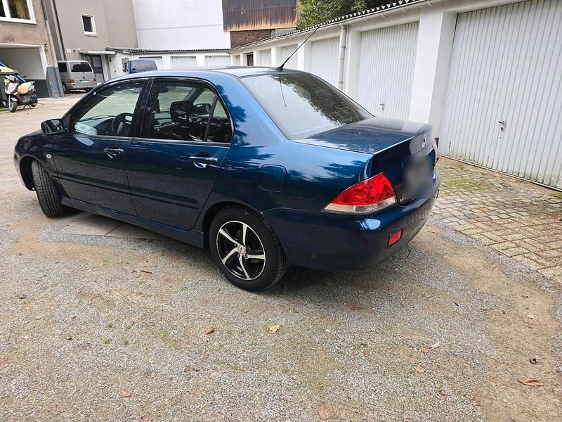 Gebraucht Mitsubishi Lancer 98 PS (72 kW) 2005 Blau Kombi