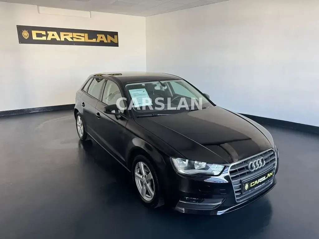 Gebraucht Audi A3 Attraction 122 PS (89 kW) 2013 Schwarz Limousine