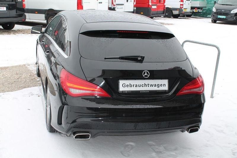 Gebraucht Mercedes CLA220 Shooting Brake AMG line 177 PS (130 kW) 2015 Schwarz Kombi