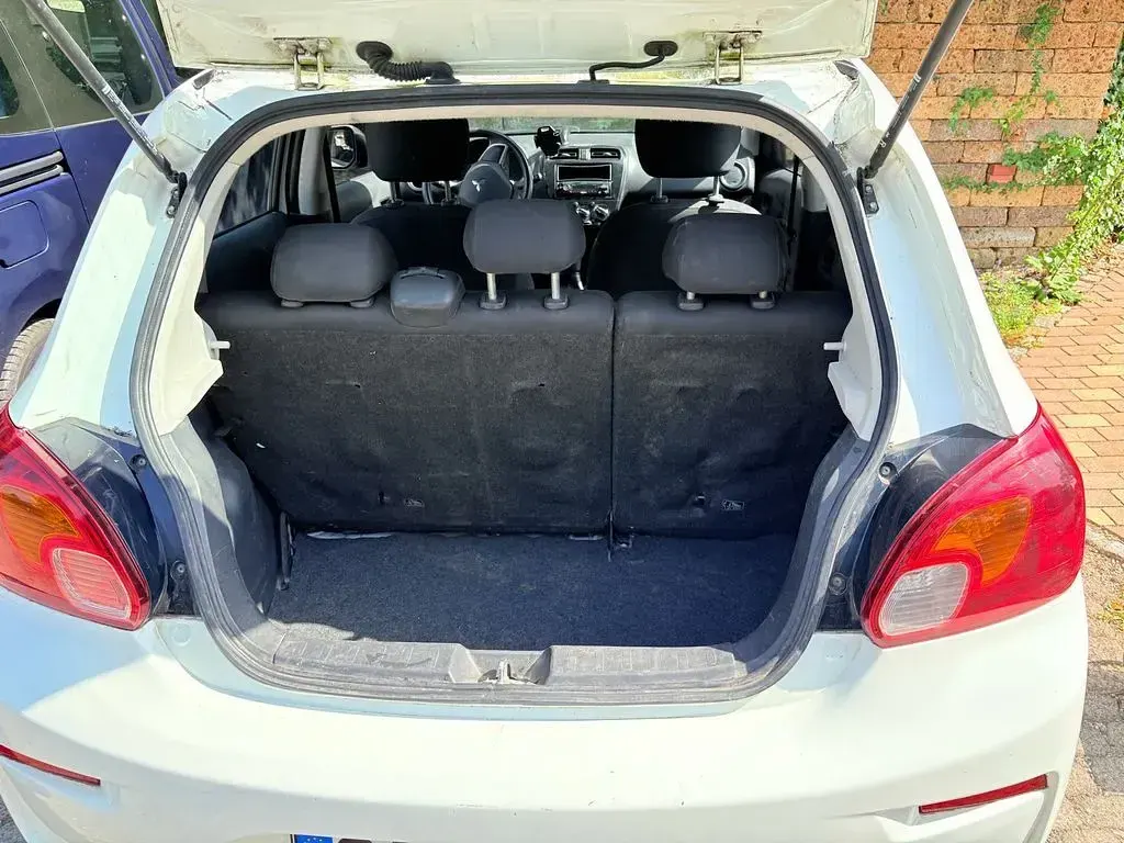Gebraucht Mitsubishi Space Star 71 PS (52 kW) 2018 Weiß Kleinwagen