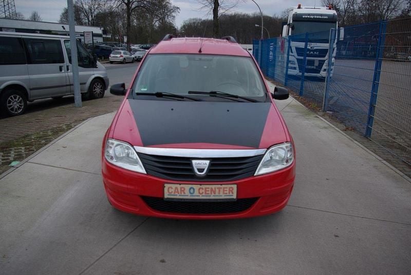 Rot Gebraucht 2009 Dacia Logan MCV Ambiance Kombi | 1.990 € (Superpreis) - Bild 1/4