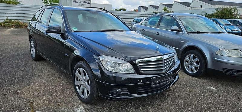 Gebraucht Mercedes C200 136 PS (100 kW) 2009 Obsidianschwarz  metalliclack Kombi