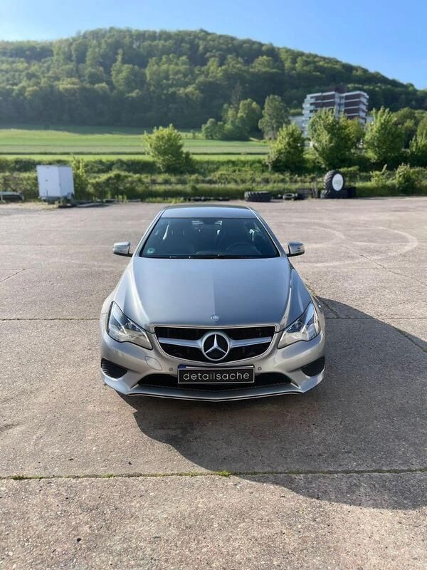 Grau Gebraucht 2013 Mercedes E220 Coupé | 13.600 € (Fairer Preis) - Bild 1/4