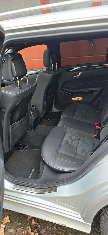 Gebraucht Mercedes E350 AMG 252 PS (185 kW) 2013 Grau Kombi