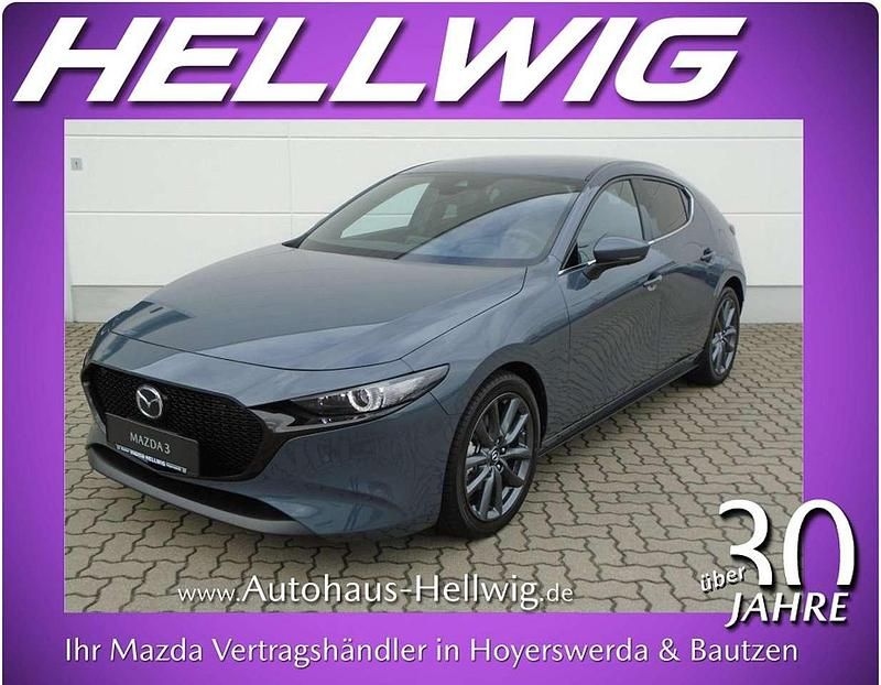 Arctic white Neu 2025 Mazda 3 Takumi-Line Limousine | 30.980 € - Bild 1/4