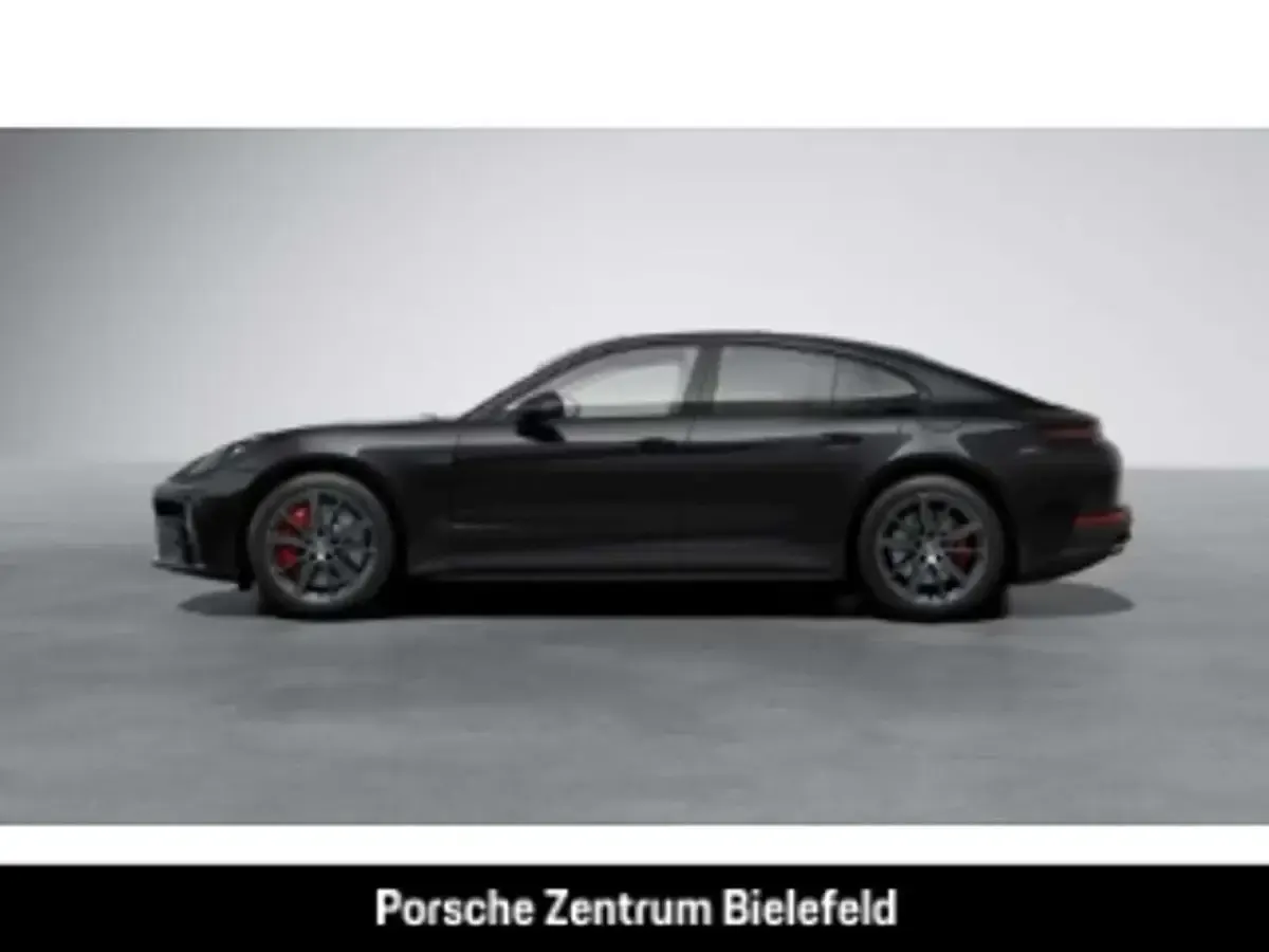 Gebraucht Porsche Panamera 4S E-Hybrid 544 PS (400 kW) 2025 Tiefschwarzmetallic Kleinwagen
