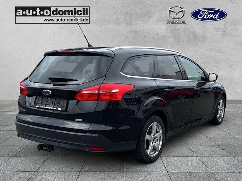 Gebraucht Ford Focus Titanium 125 PS (91 kW) 2017 Schwarz Kombi
