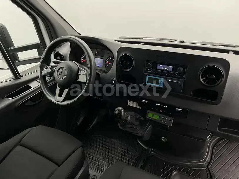 Używany Mercedes Sprinter 163 KM (119 kW) 2020 Biały Van