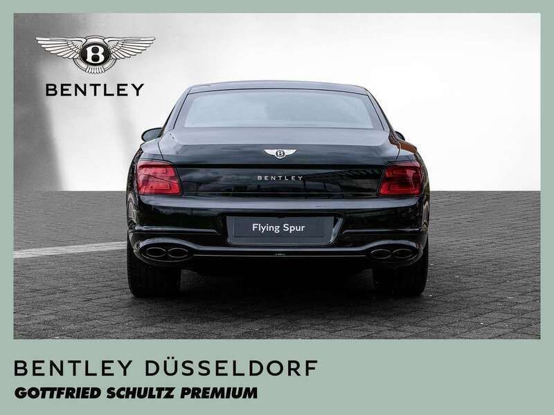 Gebraucht Bentley Flying Spur 549 PS (403 kW) 2024 Grün midnight emerald metallic Limousine