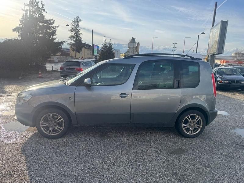 Gebraucht Skoda Roomster Plus Edition 105 PS (77 kW) 2011 Grau Van / Kleinbus