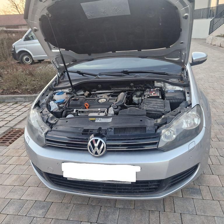 Gebraucht VW Golf VI 122 PS (89 kW) 2012 Silber Kleinwagen
