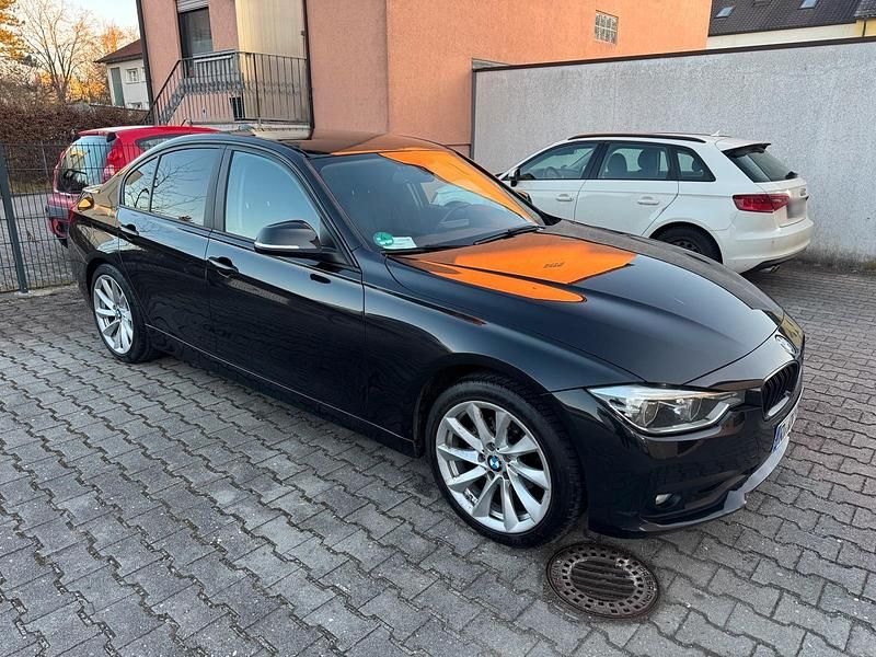 Gebraucht BMW 316 116 PS (85 kW) 2017 Schwarz Limousine