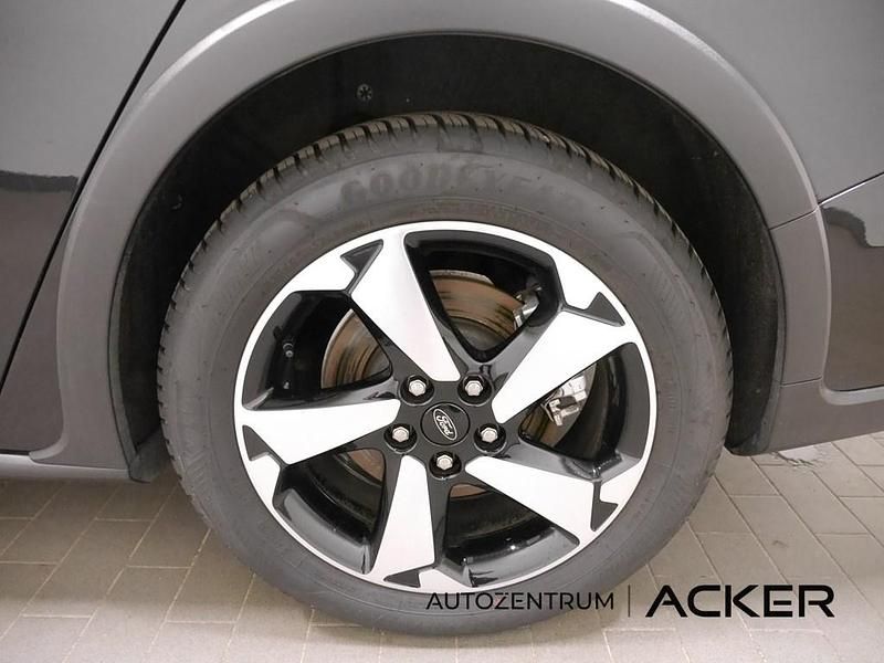 Gebraucht Ford Focus Active X 116 PS (85 kW) 2024 Schwarz Kombi