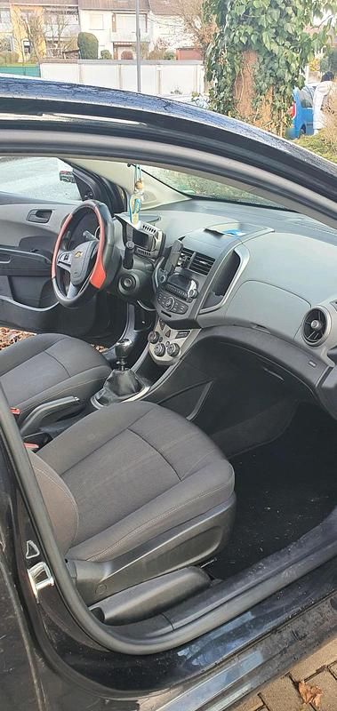 Gebraucht Chevrolet Aveo 86 PS (63 kW) 2011 Schwarz Kleinwagen