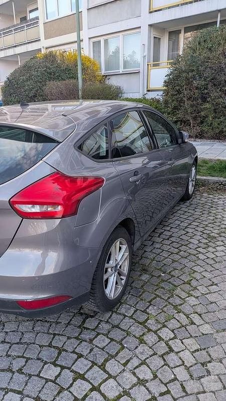 Gebraucht Ford Focus Trend 125 PS (91 kW) 2016 Limousine