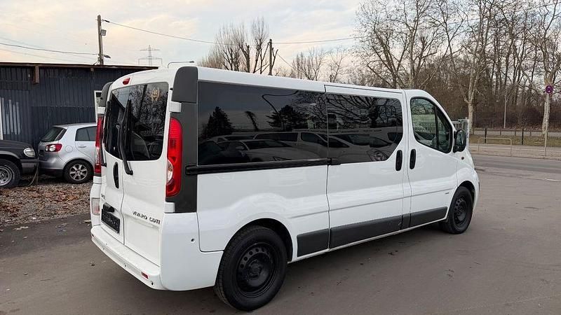 Gebraucht Opel Vivaro 114 PS (83 kW) 2014 Weiß Van / Kleinbus