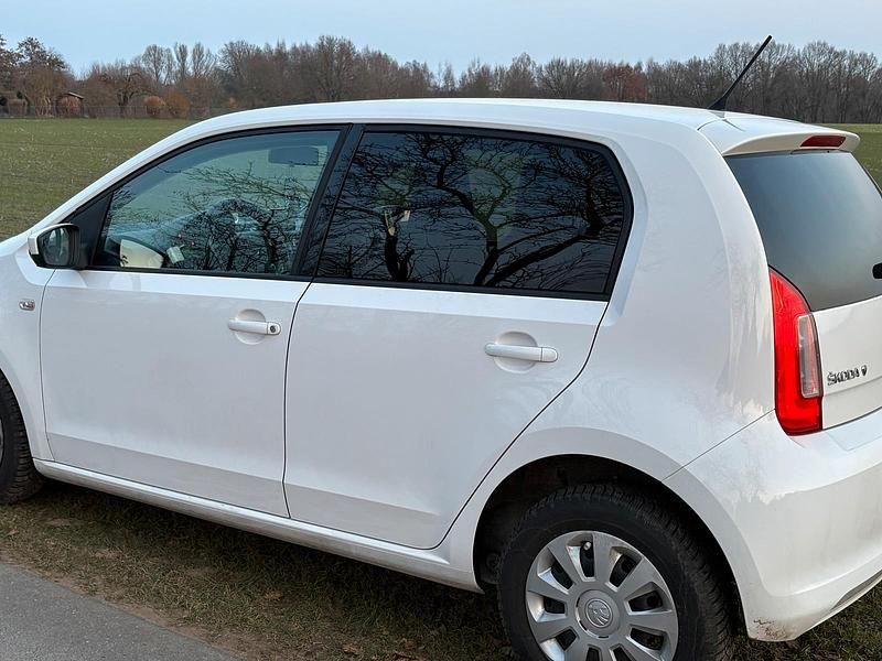 Gebraucht Skoda Citigo 60 PS (44 kW) 2013 Weiß Kleinwagen