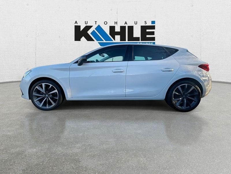 Gebraucht Seat Leon FR 150 PS (110 kW) 2022 Weiß Limousine