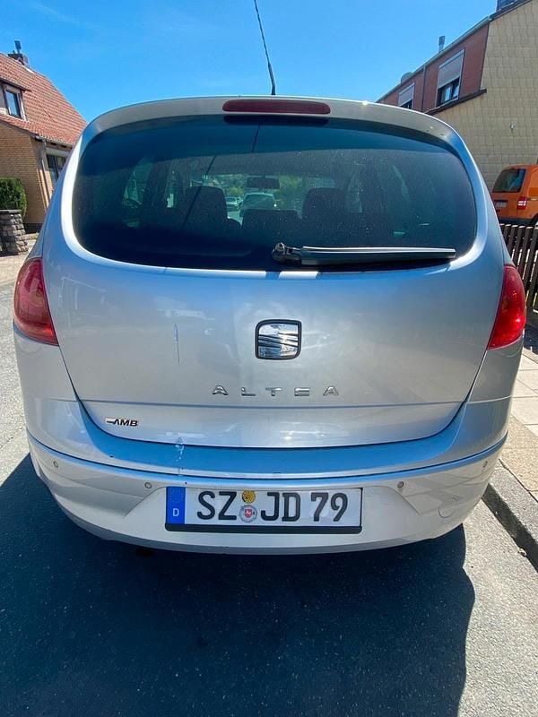 Second-hand Seat Altea 101 CP (74 kW) 2012 Argintiu Hatchback