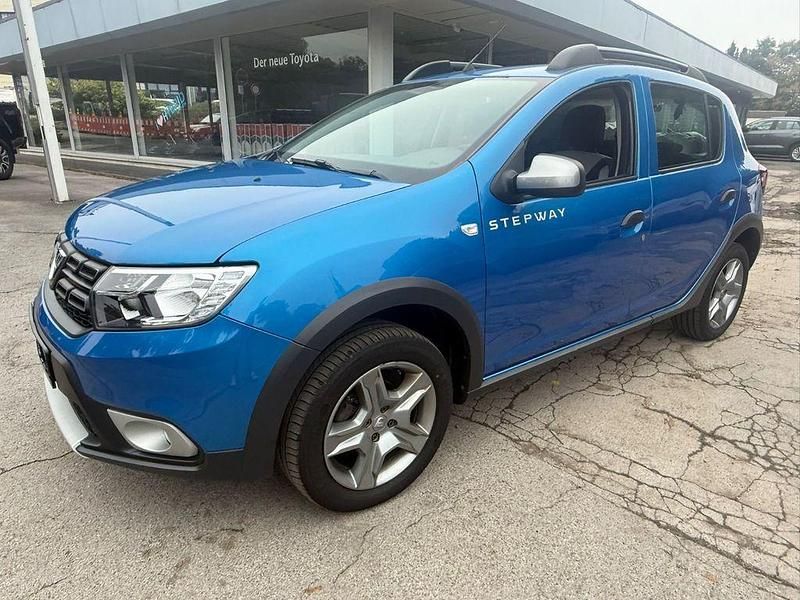 Blau Gebraucht 2019 Dacia Sandero Prestige Kleinwagen | 9.990 € (Fairer Preis) - Bild 1/4